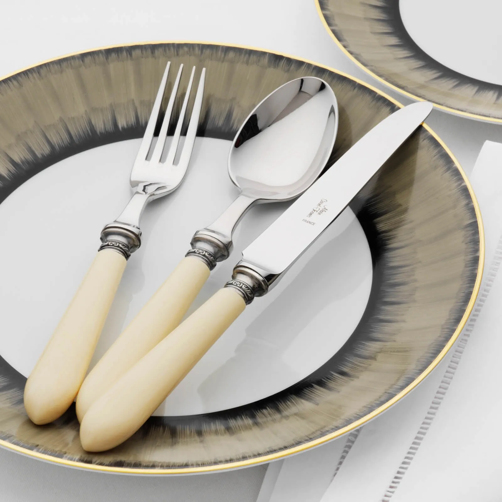 Antique Ivoire 4-Piece Cutlery Set